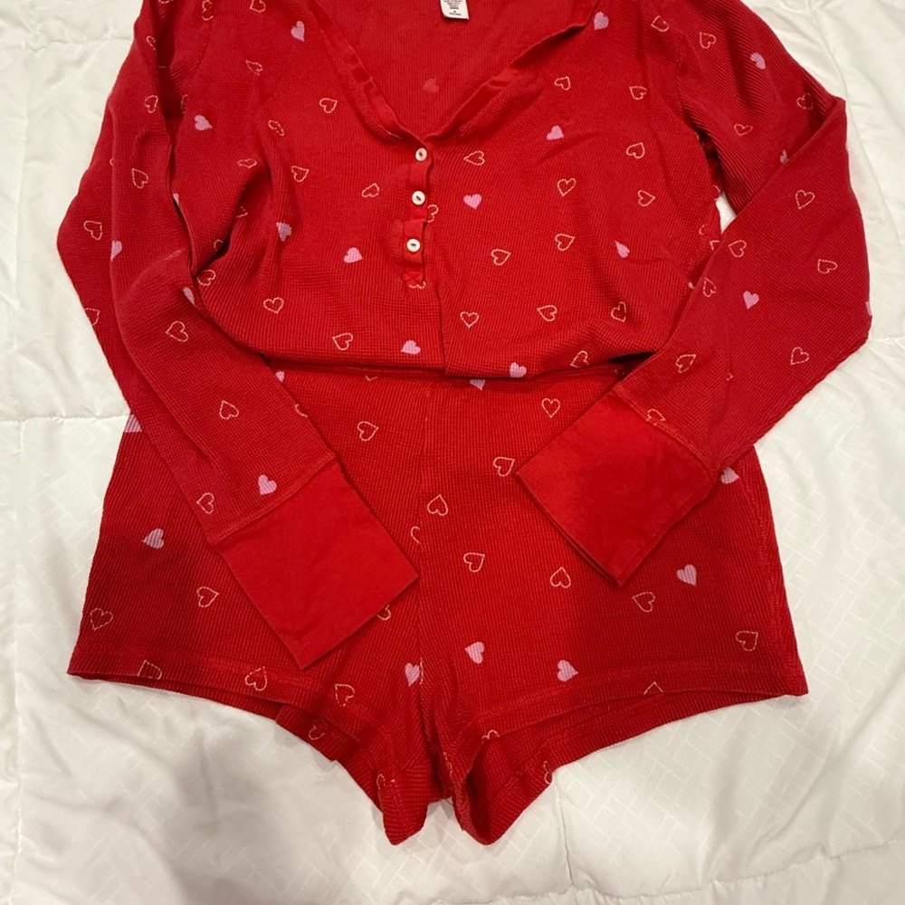 ❤️Victoria Secret Red Heart Print thermal lounge Pajama Set